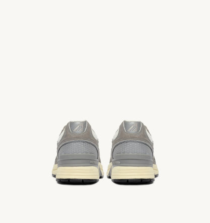 BASKETS HYPERWAY EN MESH ET DAIM BLANC ET PLUMBLEO