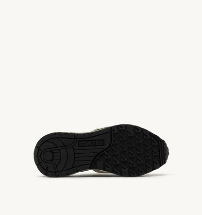 BASKETS REELWIND SUPER VINTAGE EN DAIM ET NYLON BLANC ET NOIR